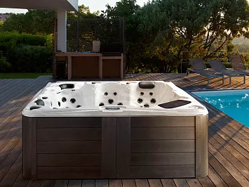 Гидромассажный бассейн Treesse SPA Mykonos 211x211x86h