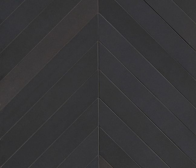 Керамогранит Mutina Mews Chevron Soot 5.5x39.4 см, черный